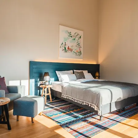 Hotel Henri 4*