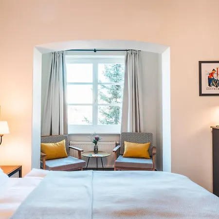 Hotel Henri