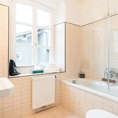 Hotel Henri 4*