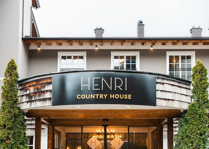 Hotel Henri 4*