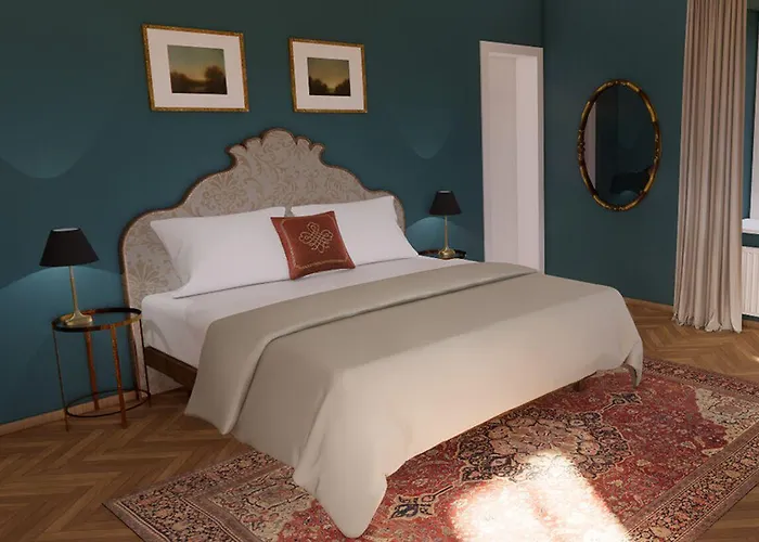 Henri Hotel