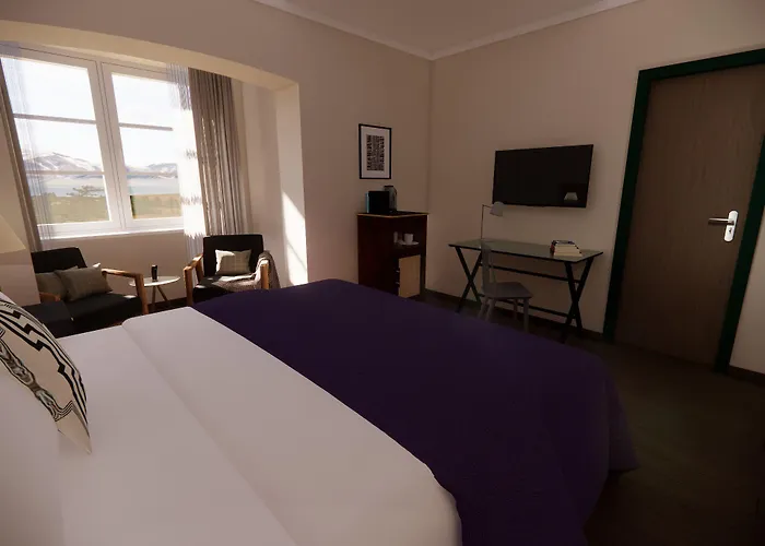 Henri Hotel 4*